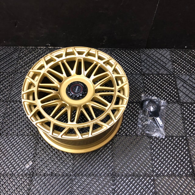 趣味 STREET Wheels - 18 inch | UP GARAGE Garden Grove