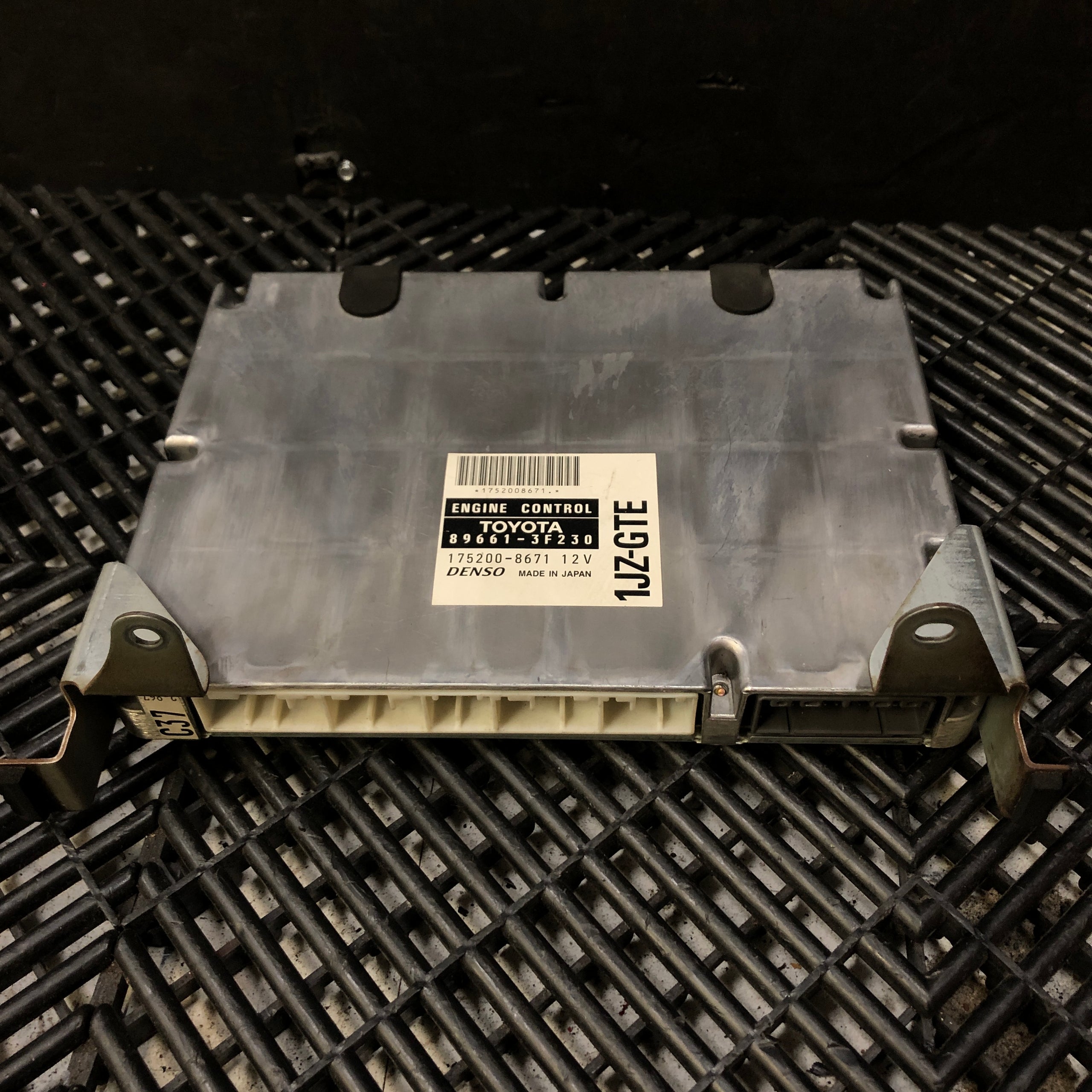 Toyota Aristo JZS147 OEM ECU 1JZ-GTE Automatic #0505 | UP GARAGE Garden ...